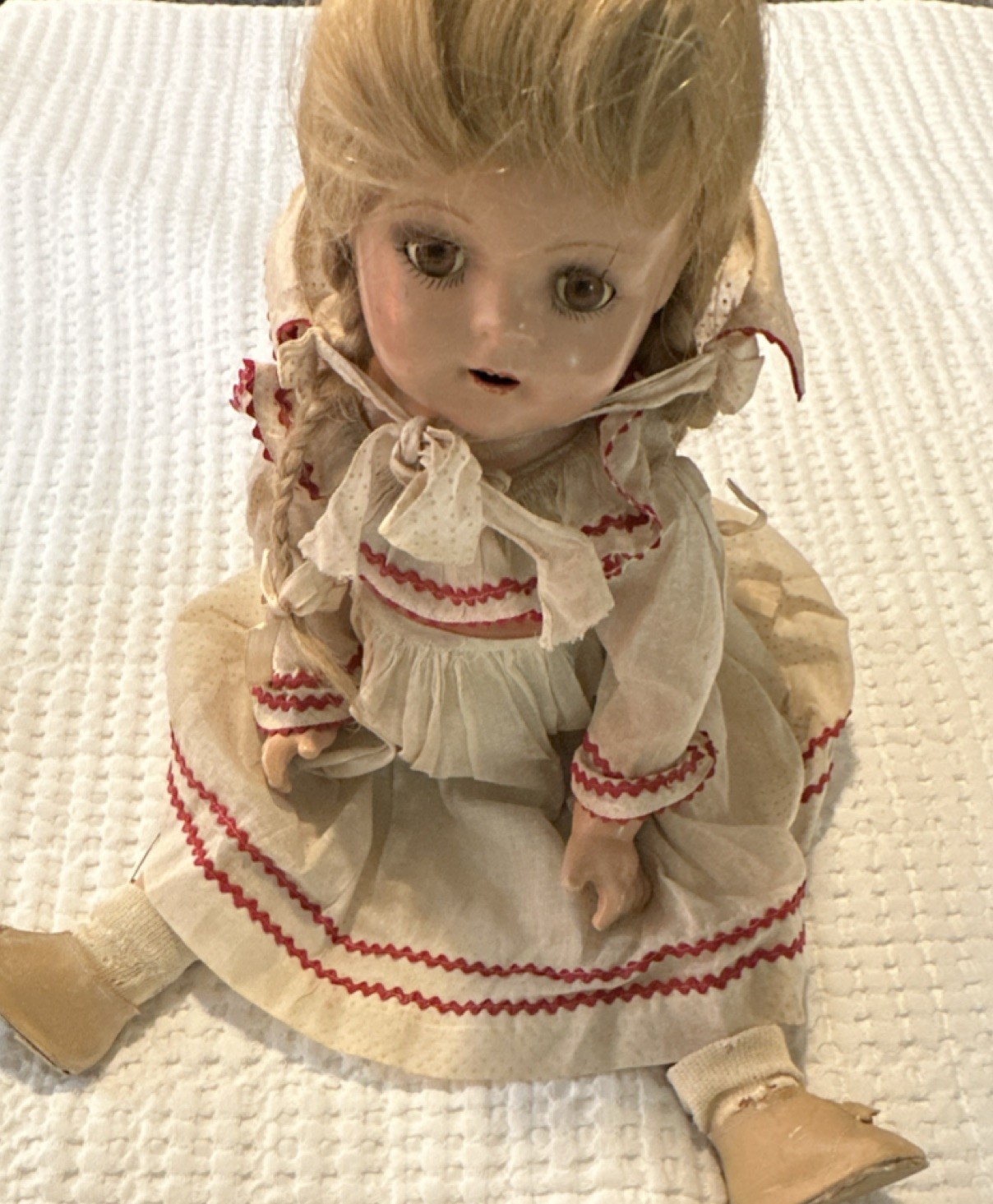 Haunted Doll- ***NOT A TOY*** - please read description carefully. 