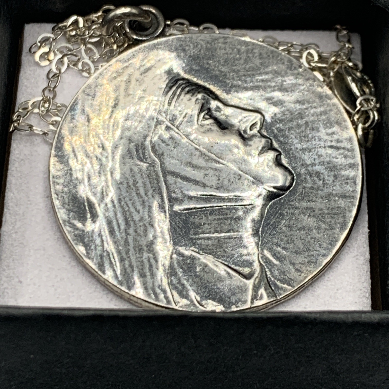 Vtg St. Bernadette Patron Of The Sick Sterling Silver Pendant/Necklace, 11+grams