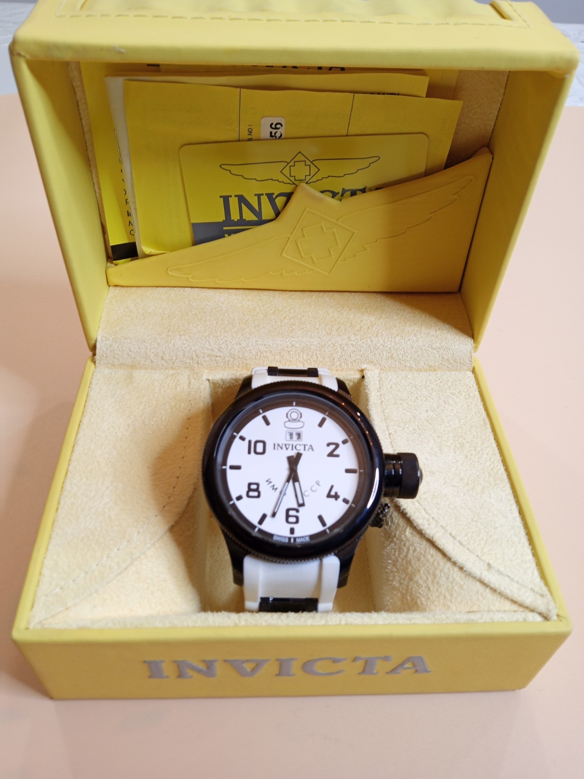 🤩 RARE White Invicta Russian diver  swiss made model # 4656 white dial  CCCP