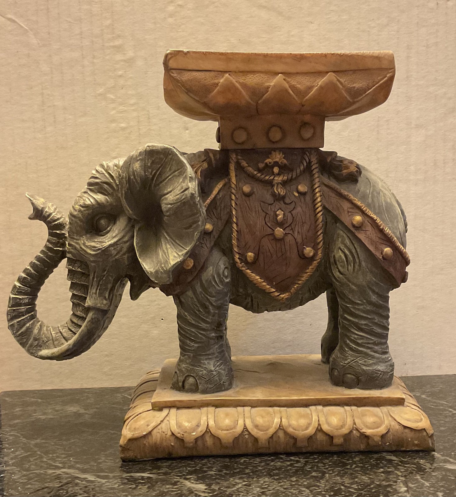 Vintage Ornate Elephant Pedestal Plant Stand Display Table Resin 8 Vintage Ornate Elephant Pedestal Plant Stand Display Table Resin 8