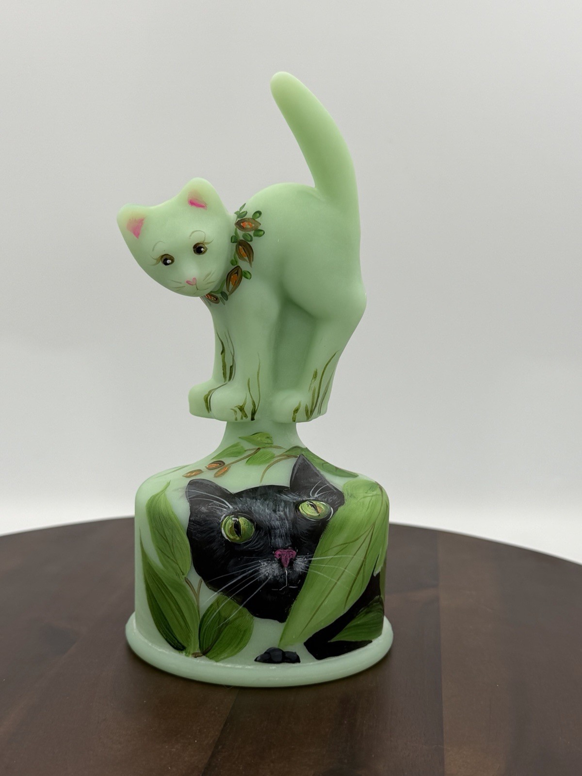 FENTON ART GLASS GIFT SHOP OOAK SCAREDY CAT ON FOUNTAIN 7\