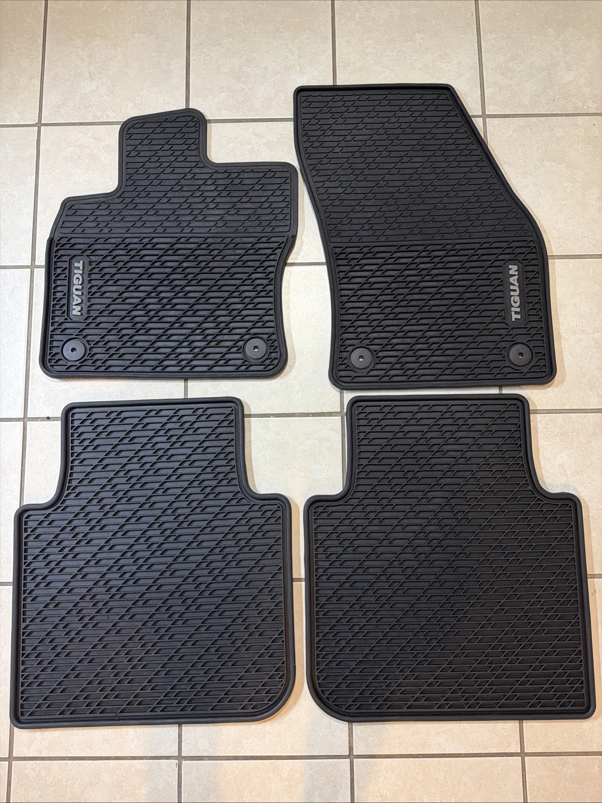 2018-2024 Volkswagen Tiguan Oem All Weather Factory Floor Mats Genuine 4pc Set