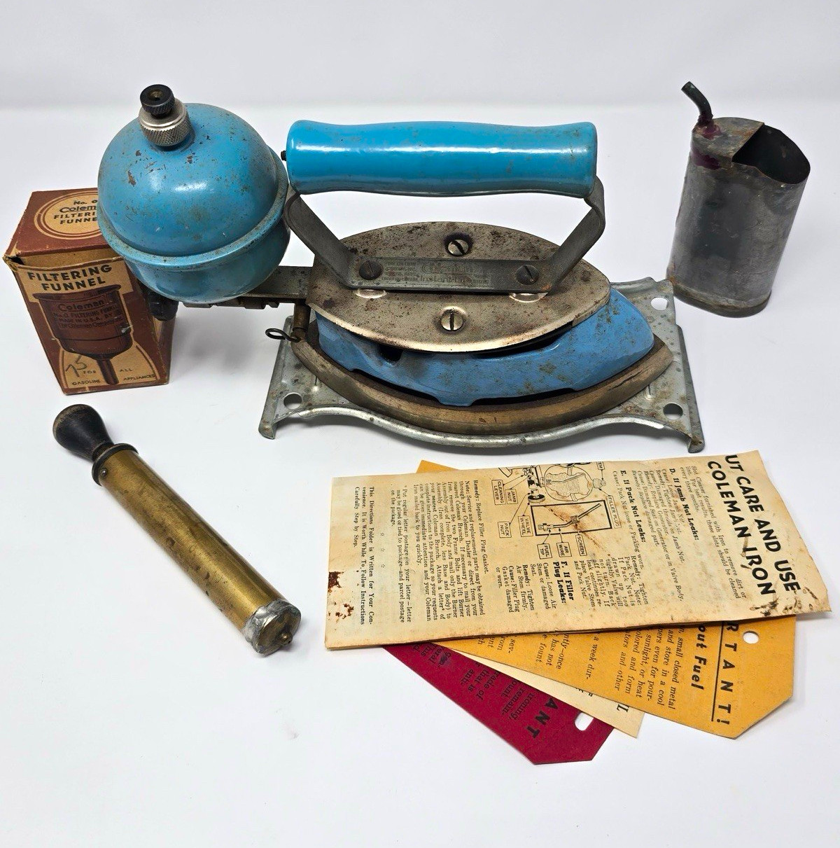 Coleman Model 4A Gas Iron Instant-Lighting Self-Heating Blue w/ Box, Funnel Coleman Model 4A Gas Iron Instant-Lighting Self-Heating Blue w/ Box, Funnel