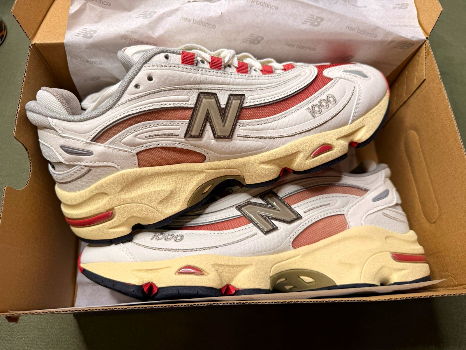 New Balance 1000 M1000CB Men’s Low Top Lace-Up Mesh Sneakers Sea Salt/Astro Dust New Balance 1000 M1000CB Men’s Low Top Lace-Up Mesh Sneakers Sea Salt/Astro Dust