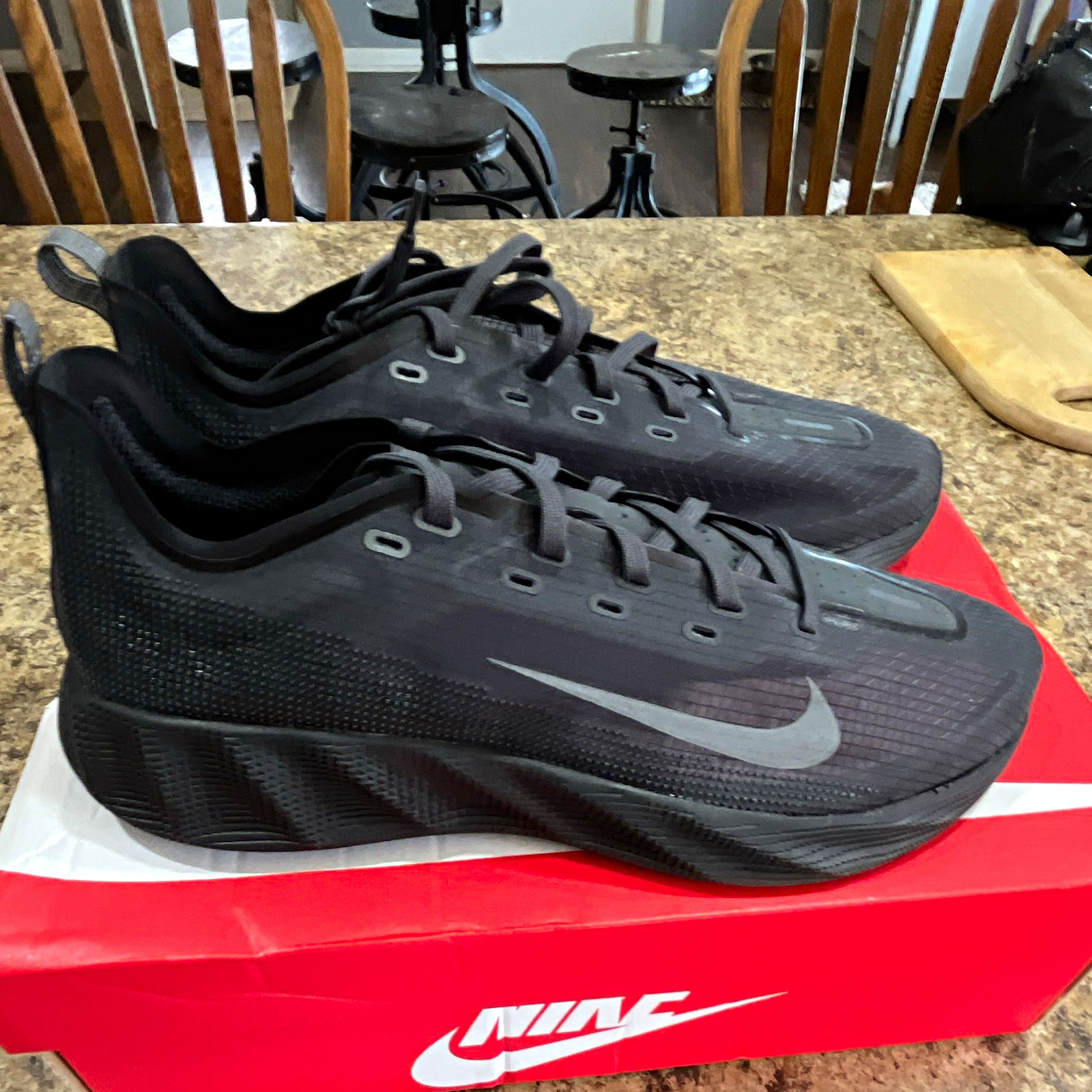 Nike Ava X Men’s Low Top Lace-Up Athletic Sneakers Black/Gray HM9657-002