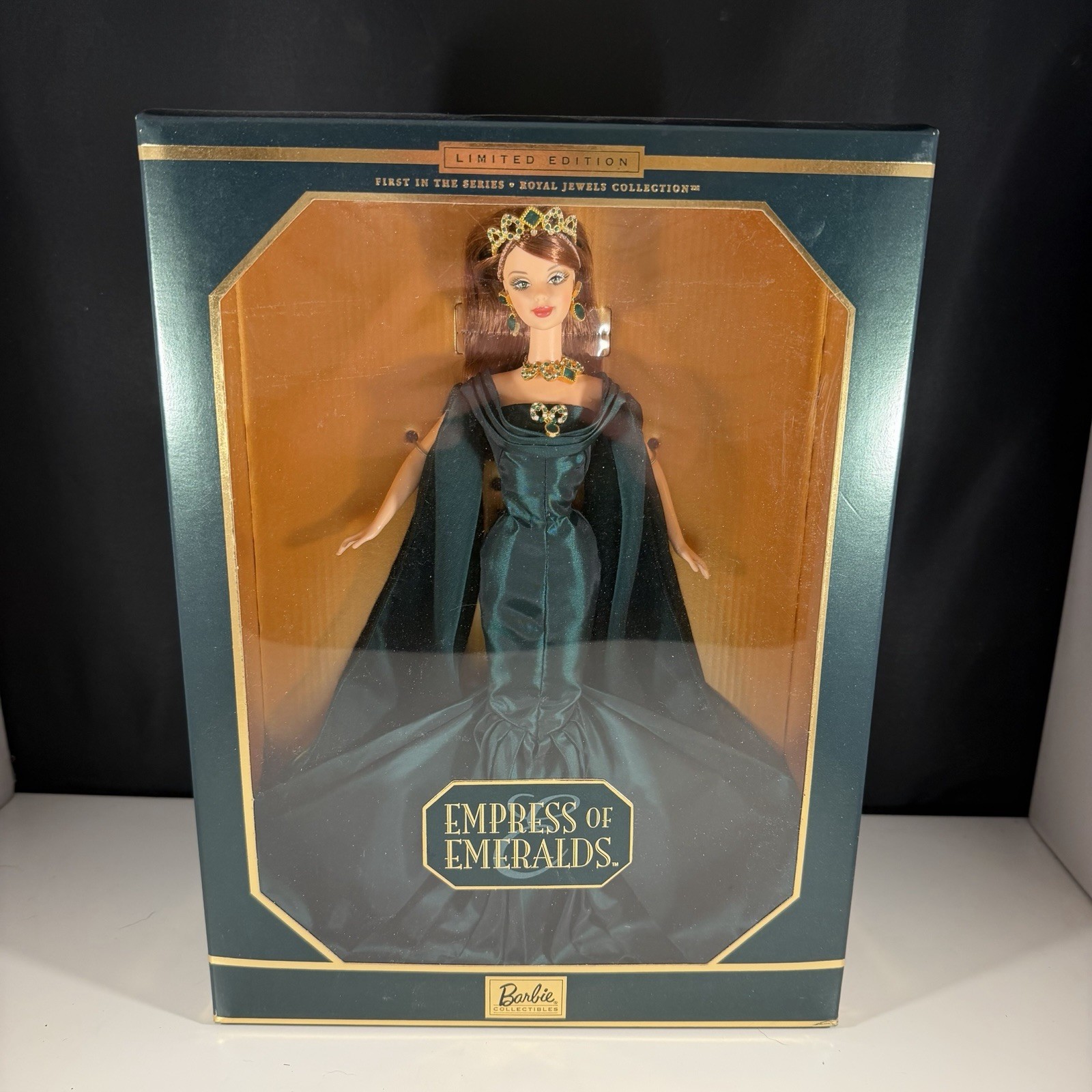 Vintage Mattel 1999 Royal Jewels Empress Of Emeralds Barbie Doll #25680 NRFB Vintage Mattel 1999 Royal Jewels Empress Of Emeralds Barbie Doll #25680 NRFB