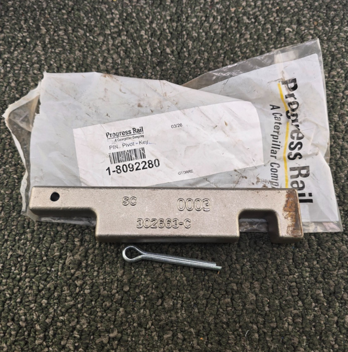 Caterpillar 1-8092280: Progress Rail Pivot Key Pin Replacement