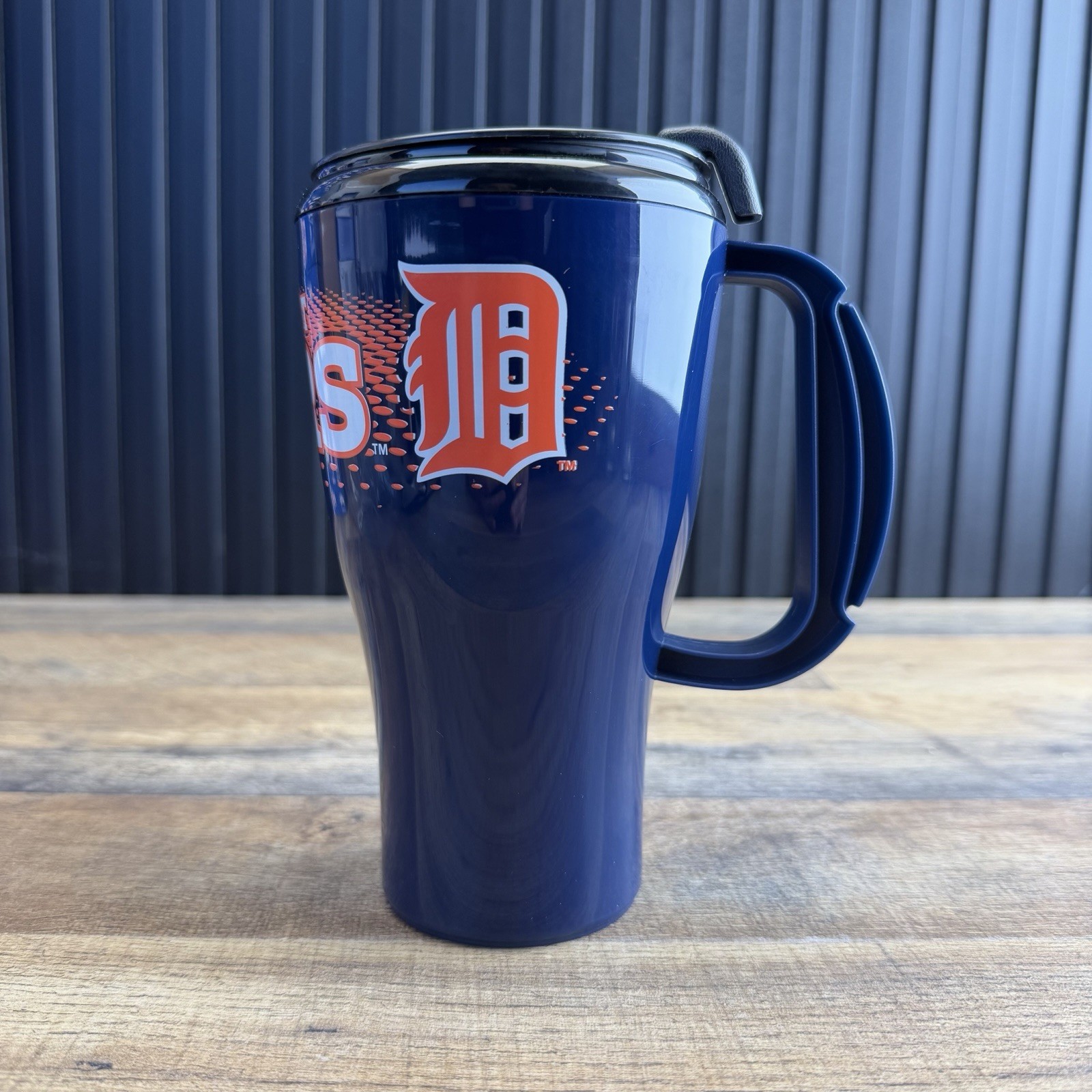 MLB Detroit Tigers Logo Navy and Orange Plastic Tumbler