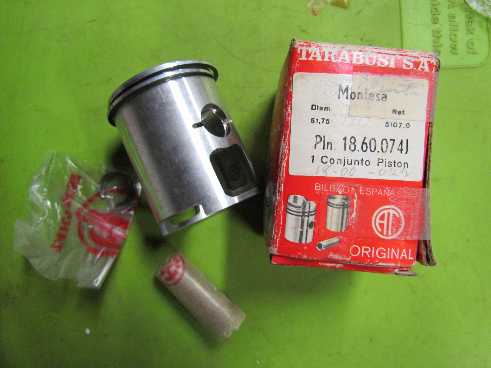  Montesa Cappra MX 125 Piston Kit # 19 p/n 1860.074 J NOS 18M 1970-1974