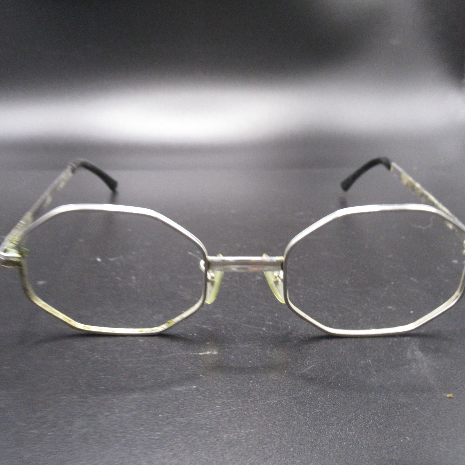 Vintage Art Craft Eyeglass Frames Silver Octagon Full Rim 48-20-120 Unisex Vintage Art Craft Eyeglass Frames Silver Octagon Full Rim 48-20-120 Unisex