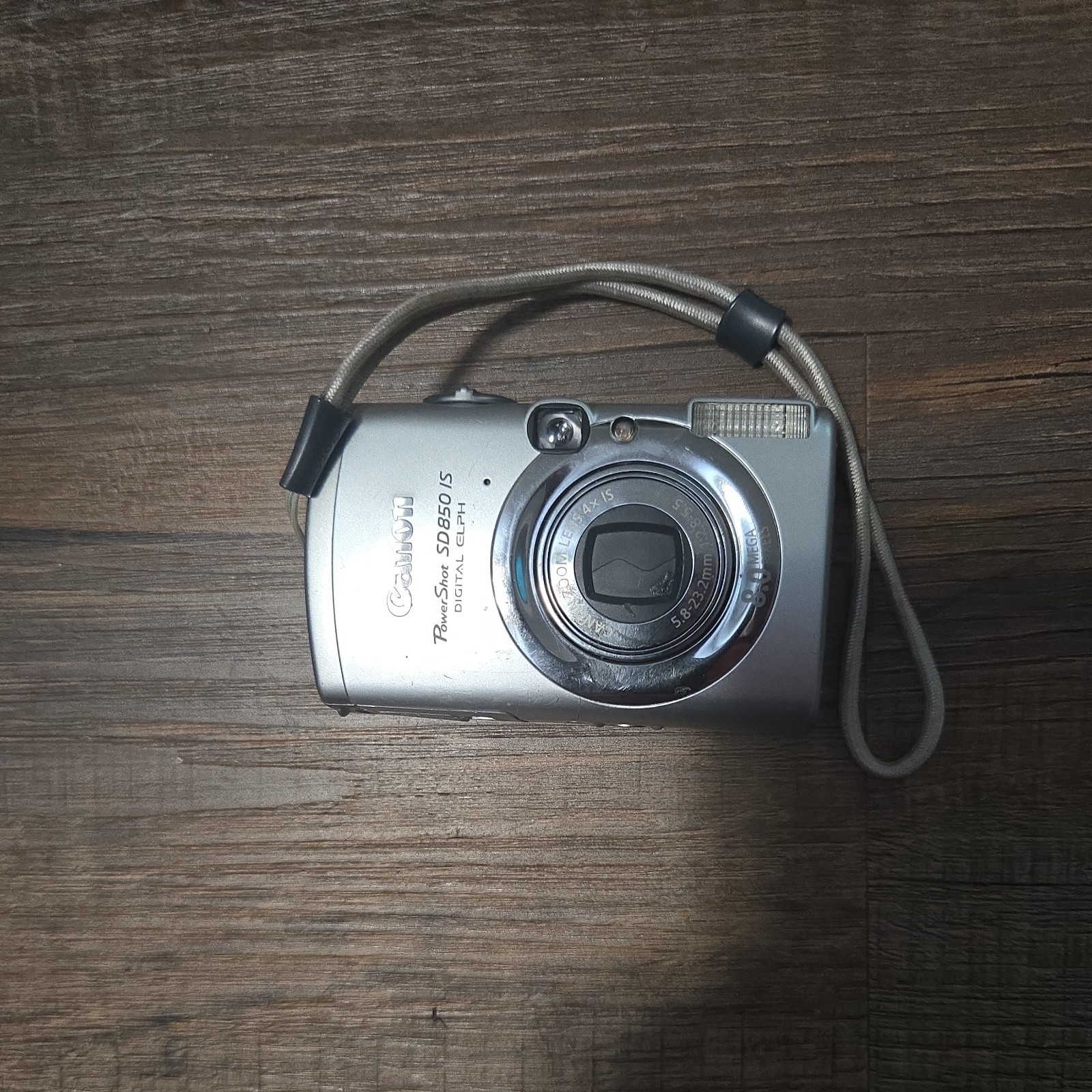 Canon PowerShot SD850 IS Silver 2.5\