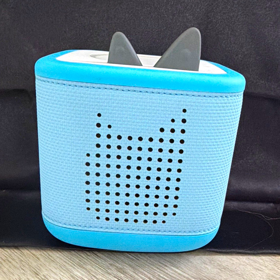 tonies Toniebox Blue Wireless Mini Speaker Audio Player Cube, Model 10005 tonies Toniebox Blue Wireless Mini Speaker Audio Player Cube, Model 10005