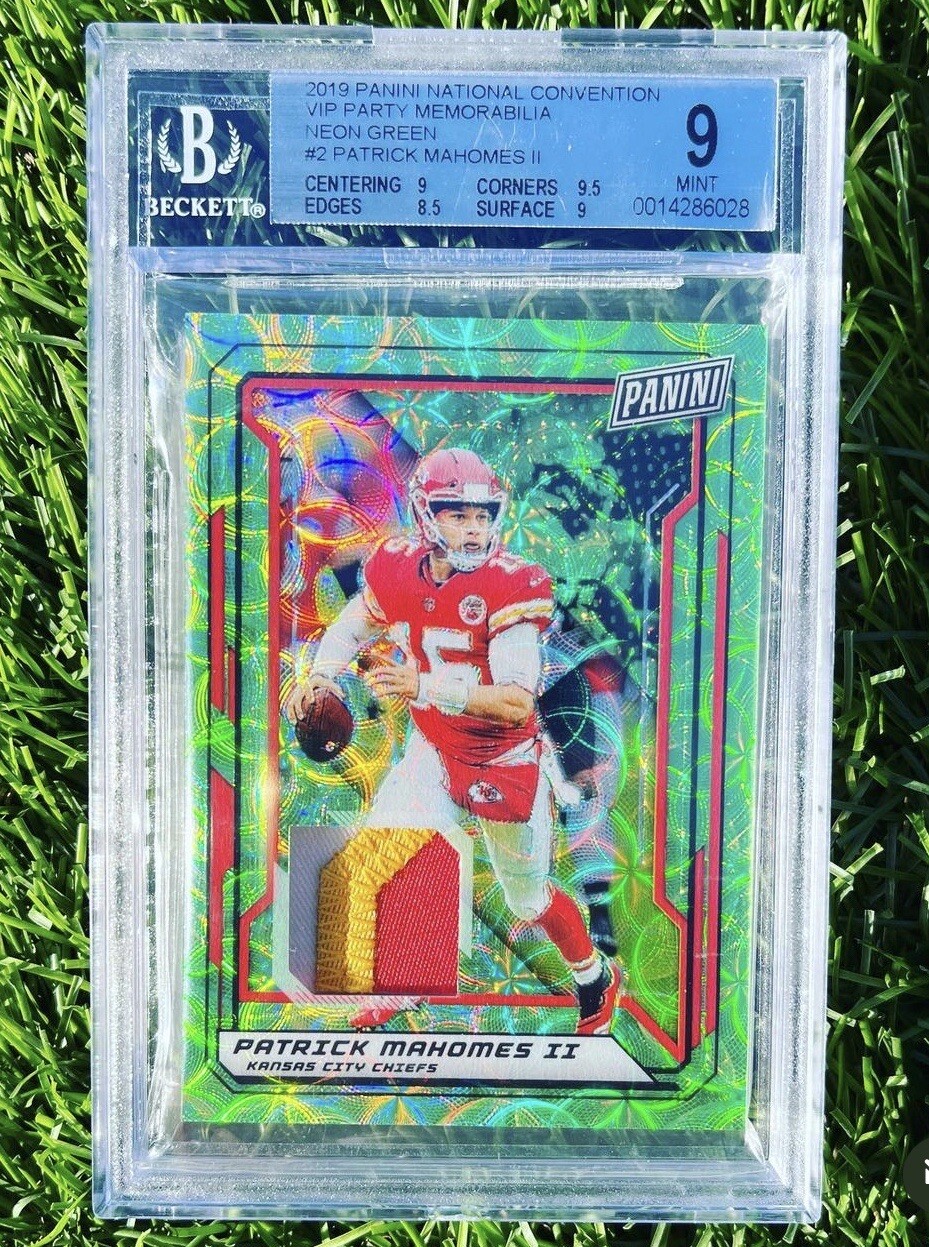 2019 Patrick Mahomes II Neon Green Scope /25 BGS 9 POP 1 Triple colored patch 2019 Patrick Mahomes II Neon Green Scope /25 BGS 9 POP 1 Triple colored patch