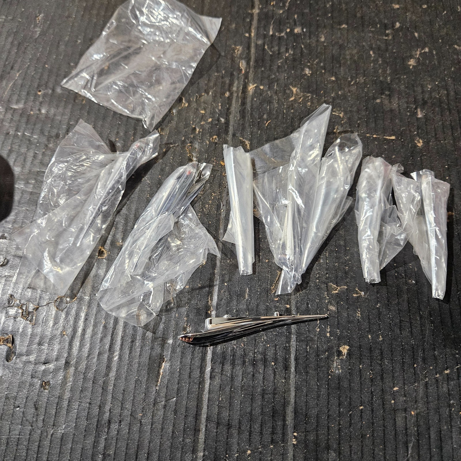 8pcs 1932 Chevrolet Hood Louver Vent finger Pulls Spear 33 Chevy Chrome Trim 8pcs 1932 Chevrolet Hood Louver Vent finger Pulls Spear 33 Chevy Chrome Trim