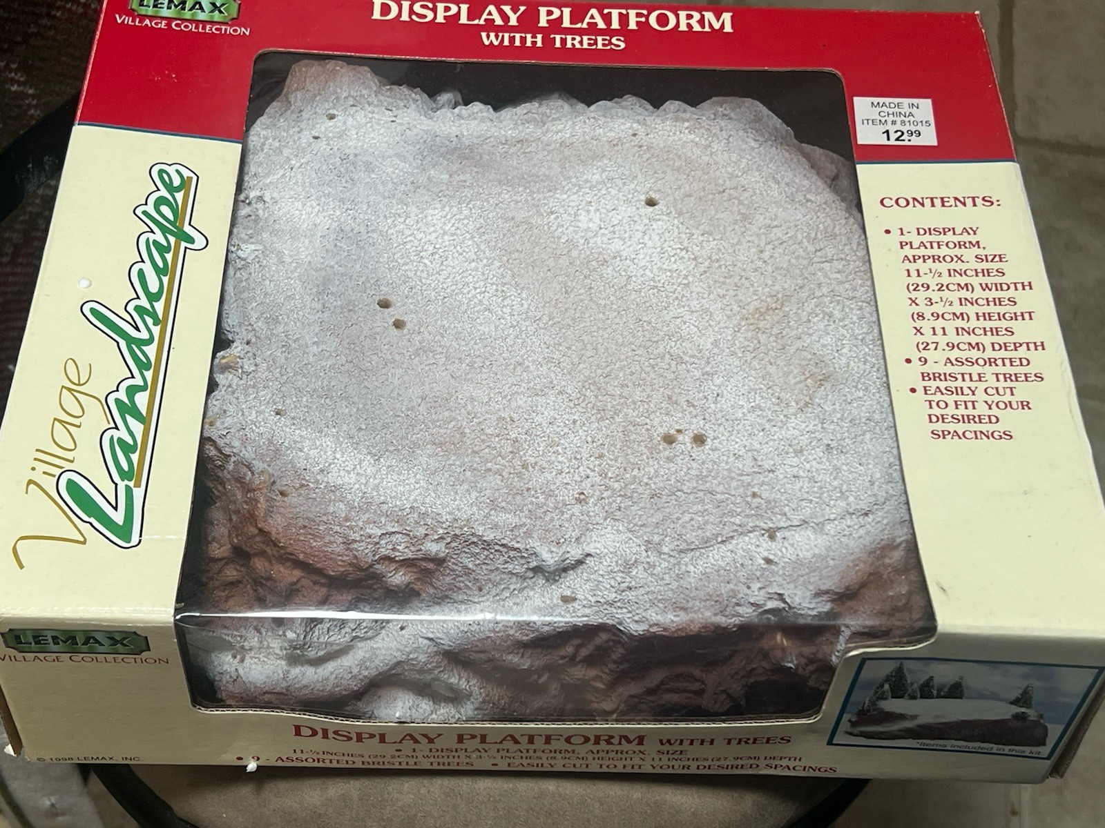 Lemax Village Collection Landscape Display Platform Retired W/Box - 11”x11”x3” Lemax Village Collection Landscape Display Platform Retired W/Box - 11”x11”x3”