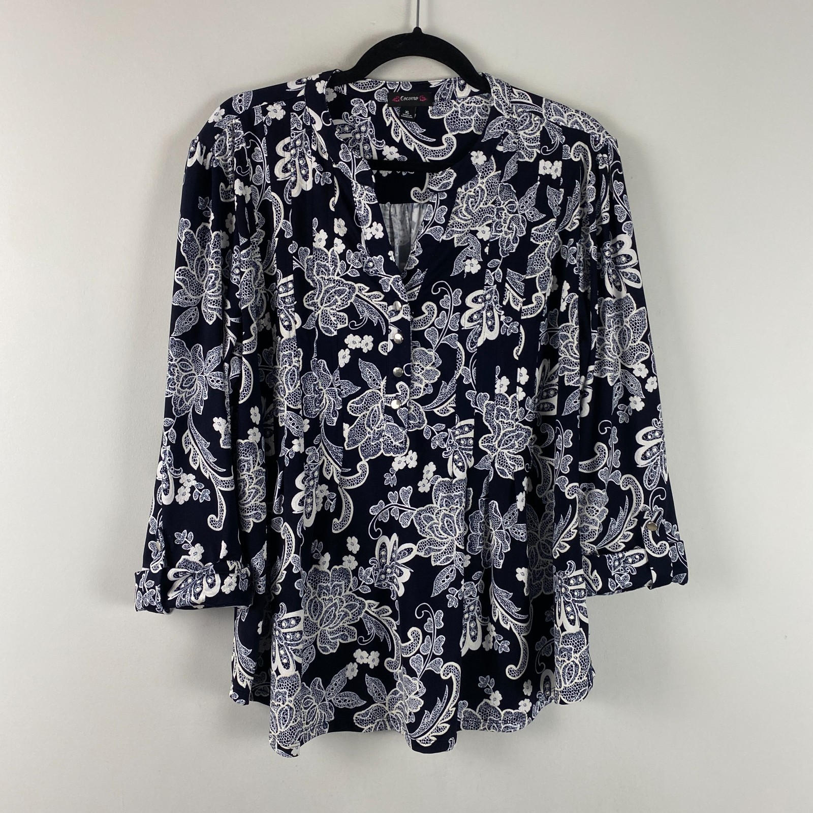 Cocomo Popover Blouse Size XL Navy White Floral Paisley Stretch 3/4 Sleeves