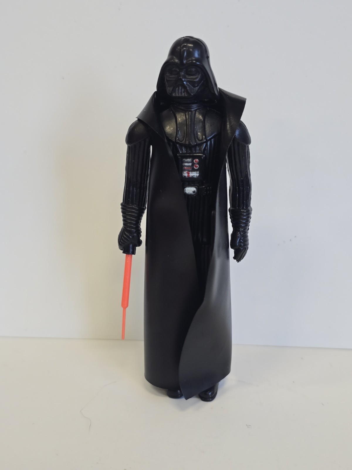 Vintage Kenner Star Wars DARTH VADER * Complete Lightsaber * NMNT *  HK * R7