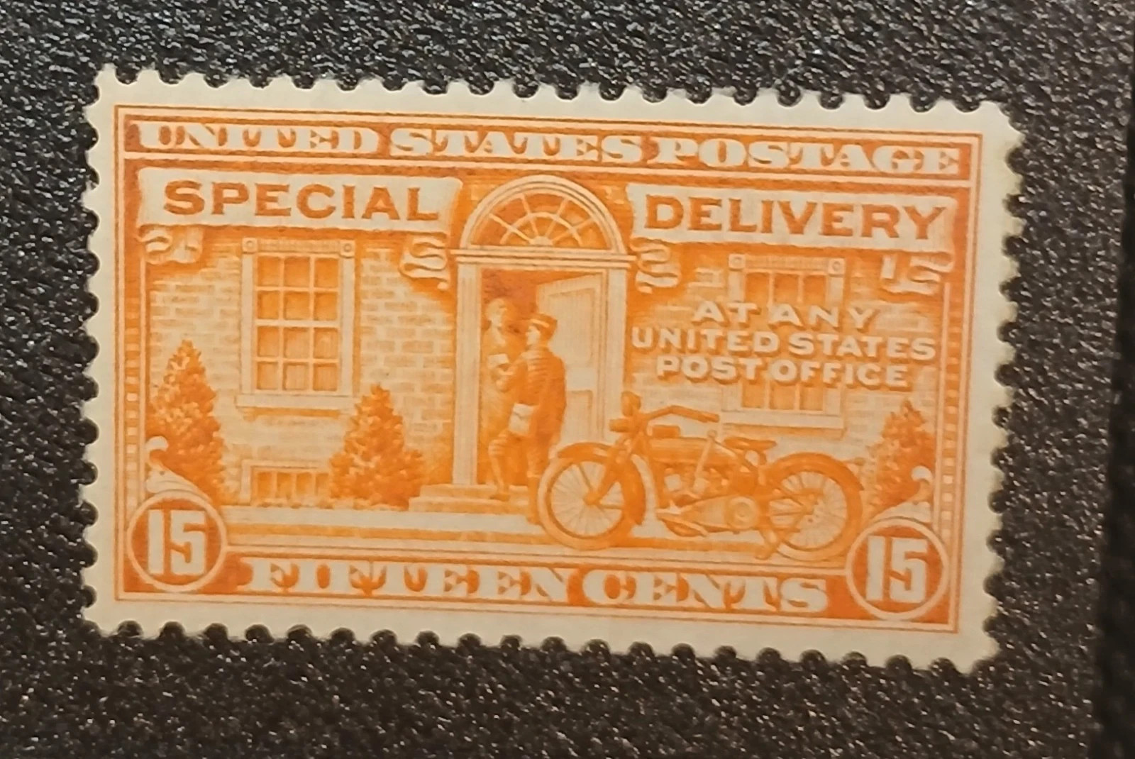 US STAMP SCOTT # E13 MNH 1931 SPECIAL DELIVERY MINT NEVER HIGNED