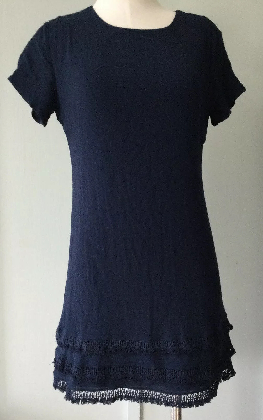 New LuLus Women Size Small navy blue mini dress Short Sleeve Sheath Crewneck
