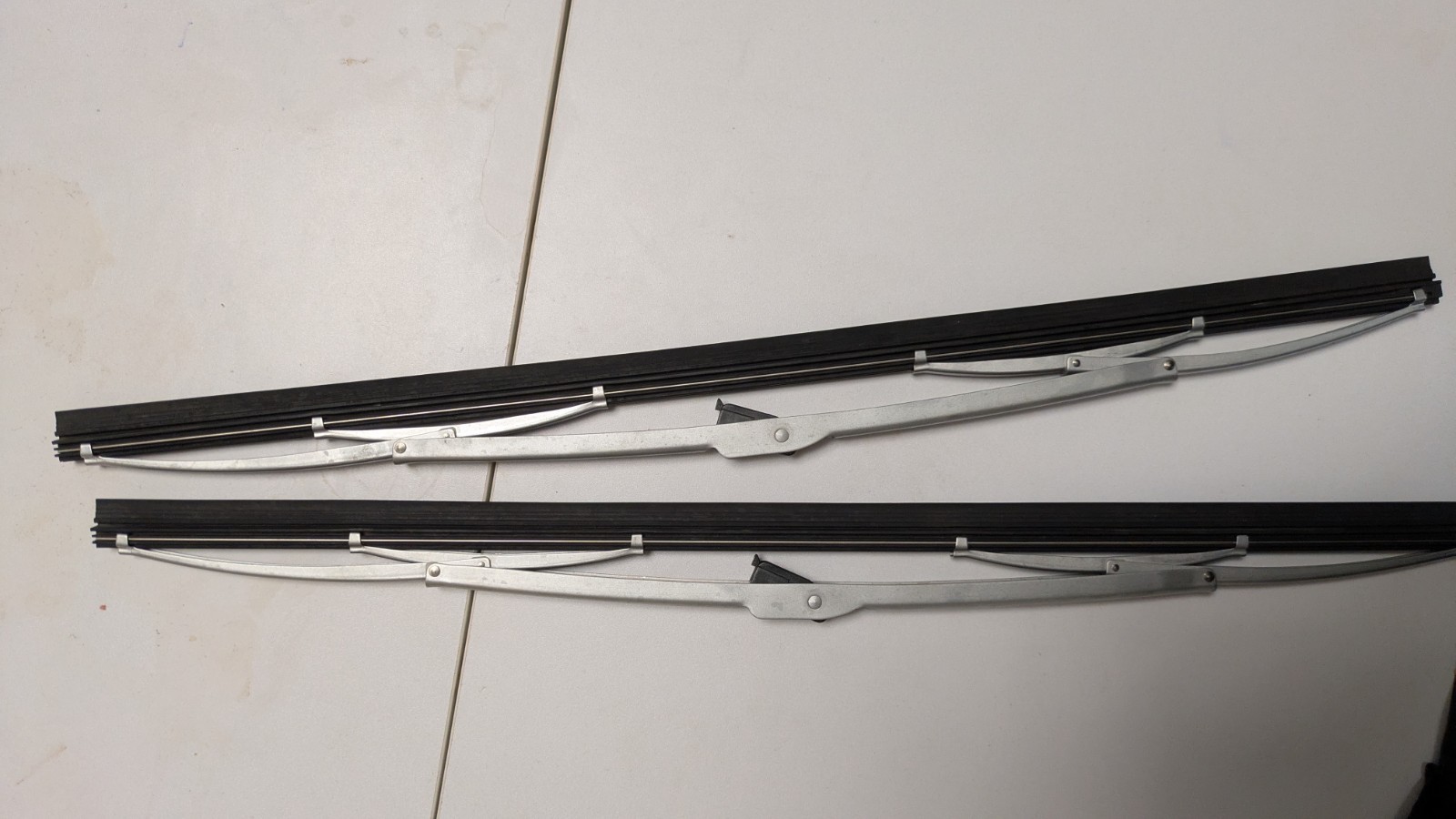 Mercedes R107 SL  Wiper Blades