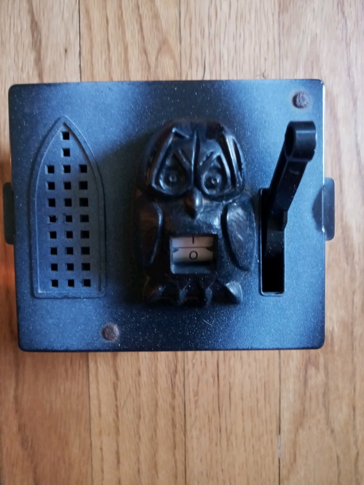 WORKING VINTAGE 1962 IDEAL HAUNTED HOUSE GAME HOOTING OWL SPINNER- NICE W/ SOUND WORKING VINTAGE 1962 IDEAL HAUNTED HOUSE GAME HOOTING OWL SPINNER- NICE W/ SOUND