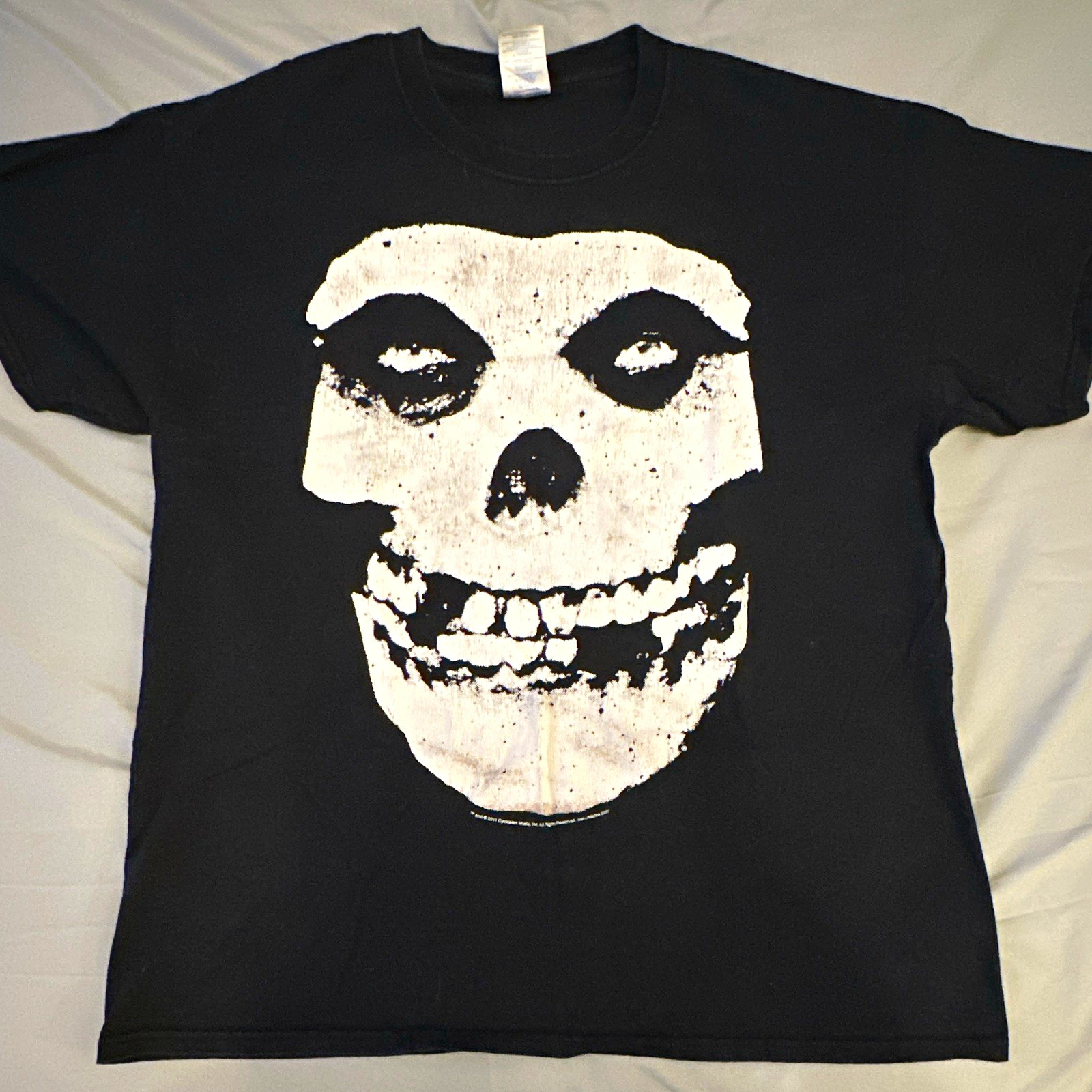 Gildan Ultra Cotton Men\'s L Black Crew Neck Short Sleeve Misfits Skull Tee Gildan Ultra Cotton Men\'s L Black Crew Neck Short Sleeve Misfits Skull Tee
