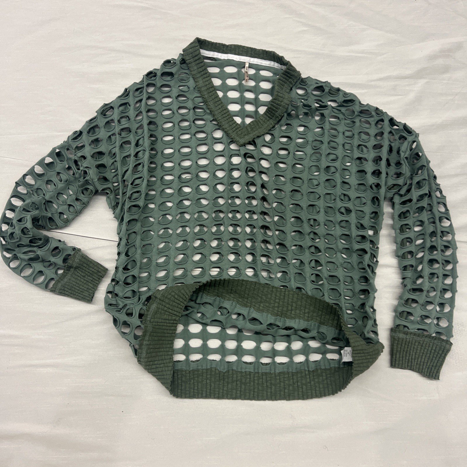 🧡 ANTHROPOLOGIE Pete 🧡 Stunning Open holes Soft modal Sweater NWoT $198 L 🧡 ANTHROPOLOGIE Pete 🧡 Stunning Open holes Soft modal Sweater NWoT $198 L