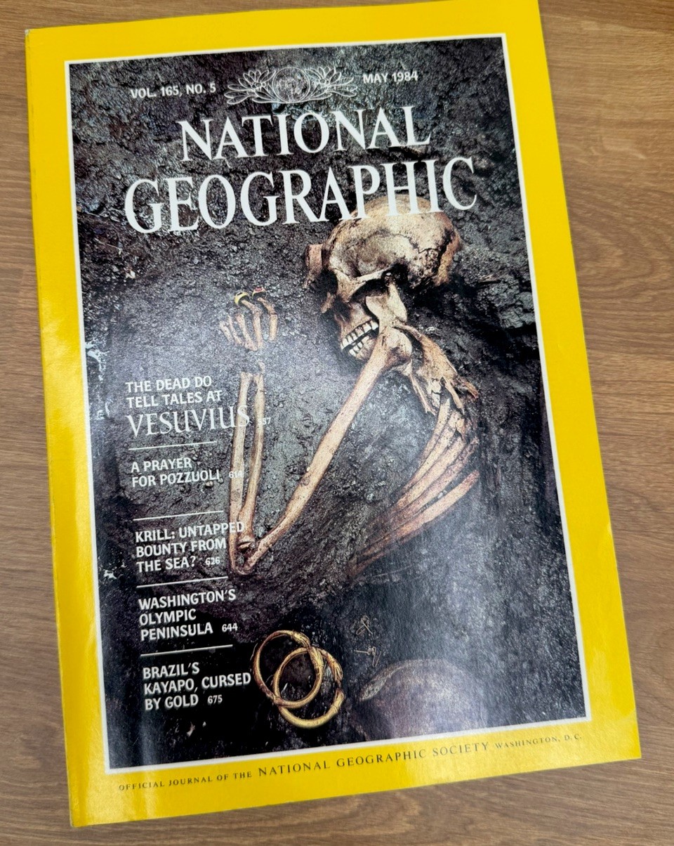 National Geographic May 1984 Pozzuoli
