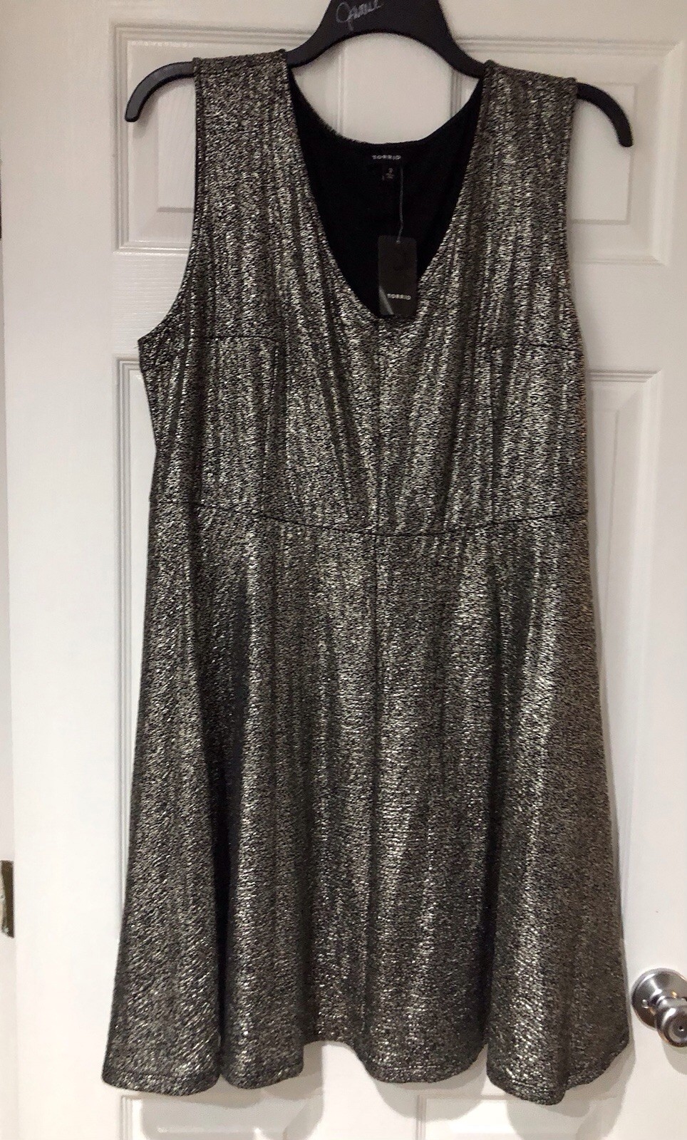 NWT - Torrid Gold Foiled Textured Skater Dress. Size 3x Black/gold Sleeveless NWT - Torrid Gold Foiled Textured Skater Dress. Size 3x Black/gold Sleeveless