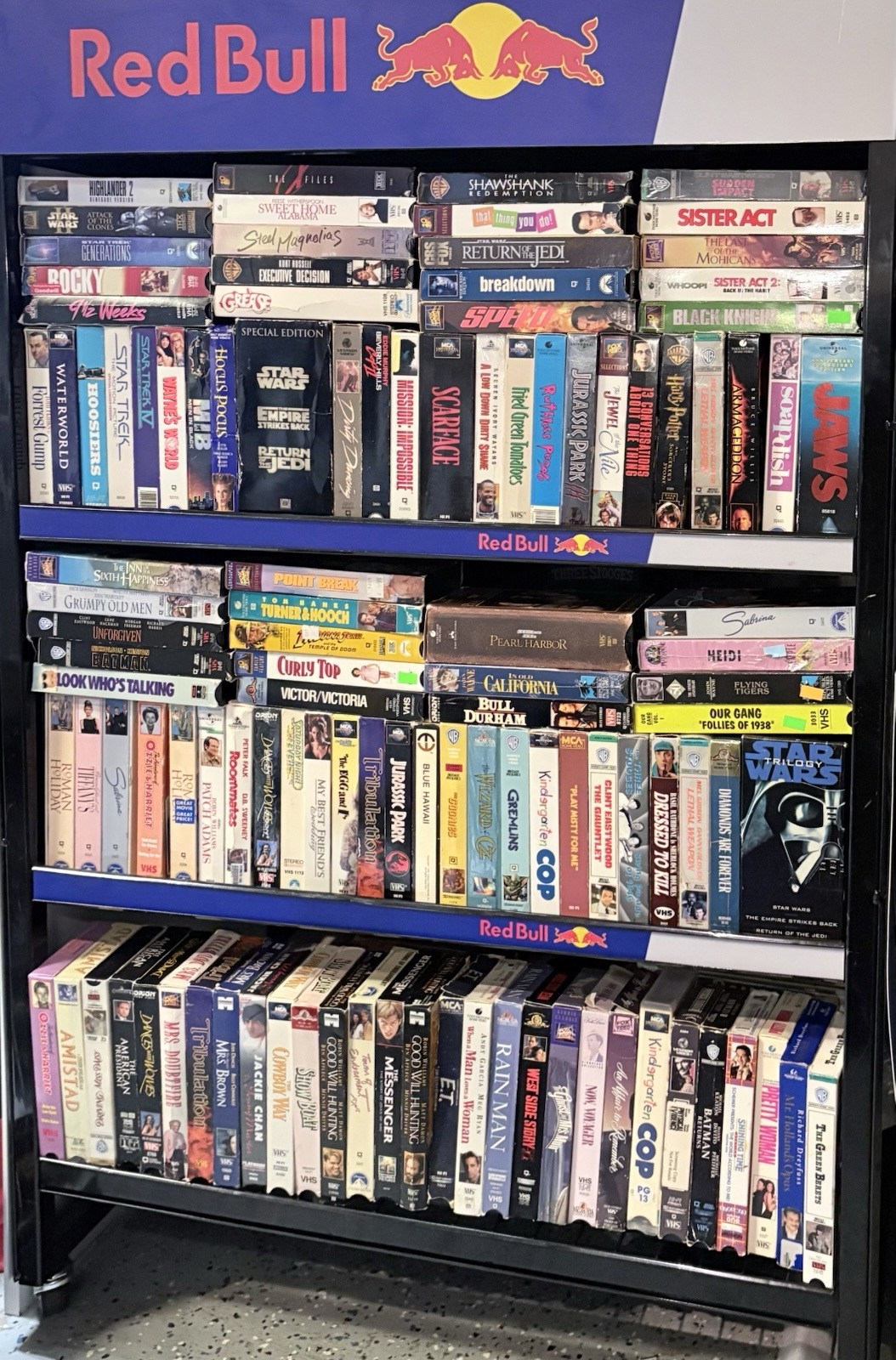 Mystery VHS Box Lot of 5 Random VHS Tapes action/ horror/ Drama/ comedy & more