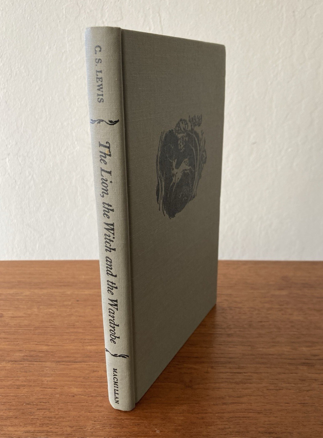 The Lion, The Witch And The Wardrobe by C.S. Lewis (Hardcover, 1965) The Lion, The Witch And The Wardrobe by C.S. Lewis (Hardcover, 1965)