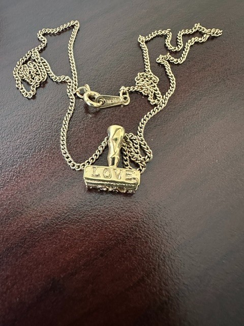 Vintage 1980s Avon Signed Gold Tone Chain Necklace LOVE Seal Stamp Pendant.