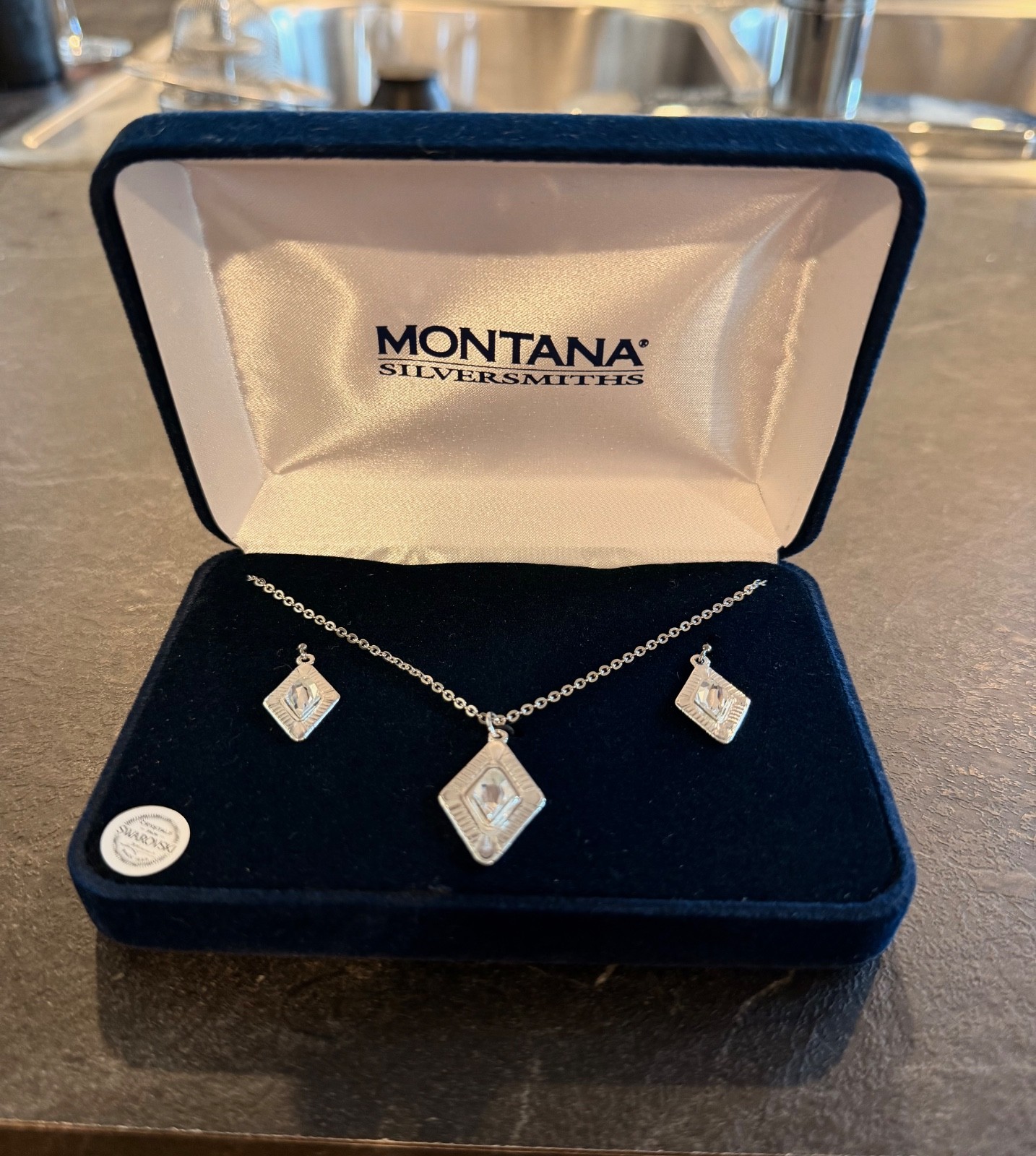 Brand New Authentic Silver Montana Silversmiths Swarovski Crystal Jewelry Set Brand New Authentic Silver Montana Silversmiths Swarovski Crystal Jewelry Set