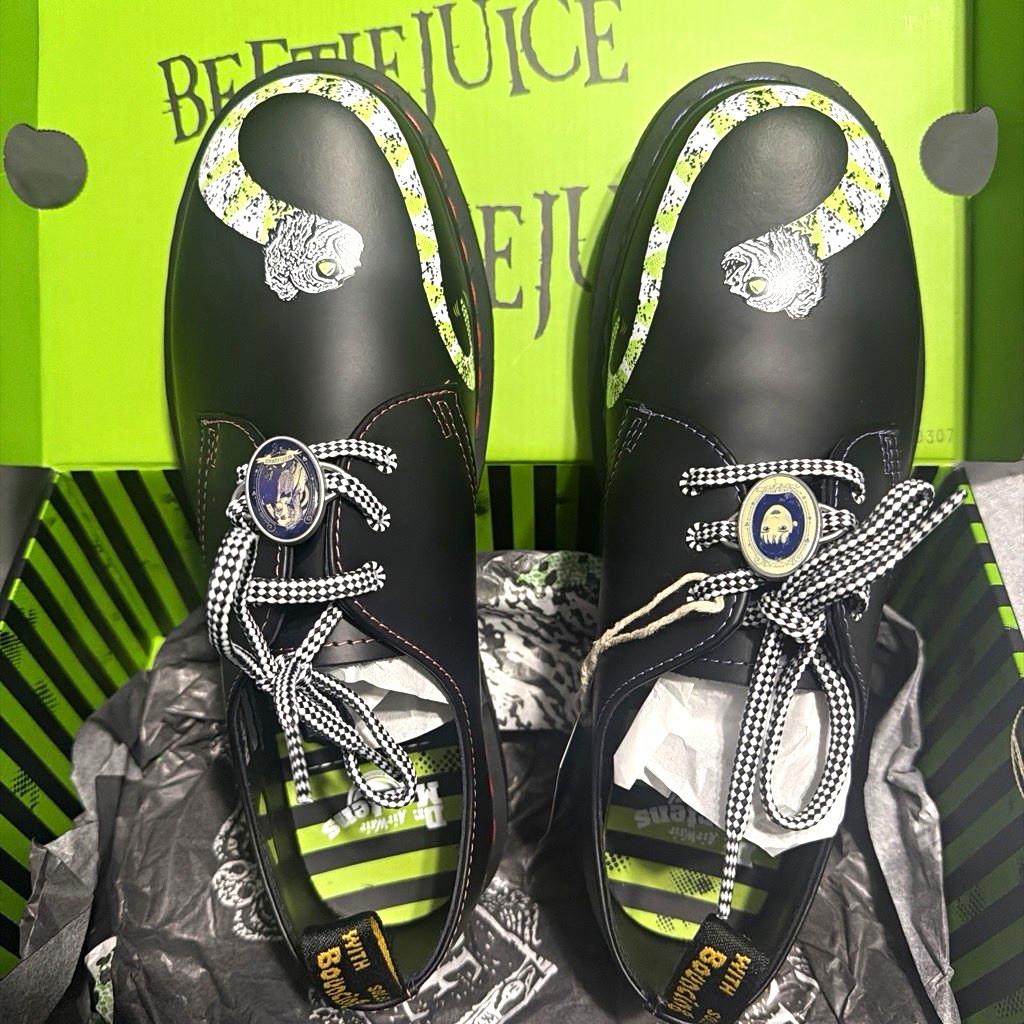 Dr. Martens 1461 WB Beetlejuice Men’s Leather Lace-Up Oxford US 9 Black Dr. Martens 1461 WB Beetlejuice Men’s Leather Lace-Up Oxford US 9 Black