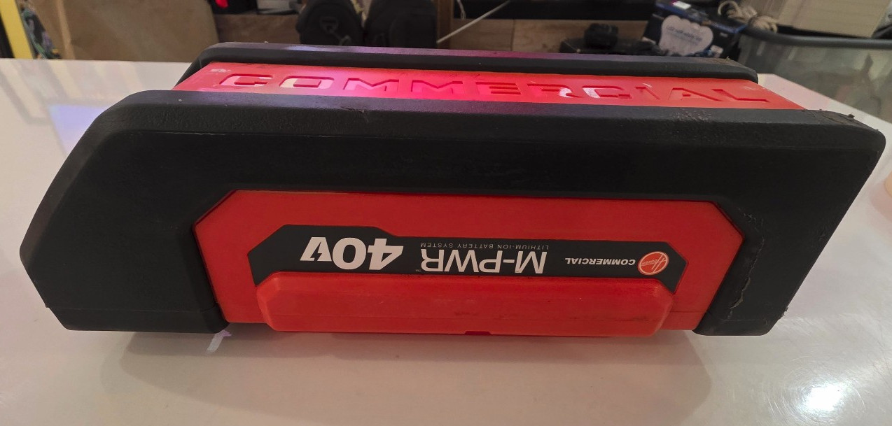 HOOVER COMMERCIAL [CH90040] M-PWR 40V MAX LITHIUM-ION BATTERY SYSTEM \