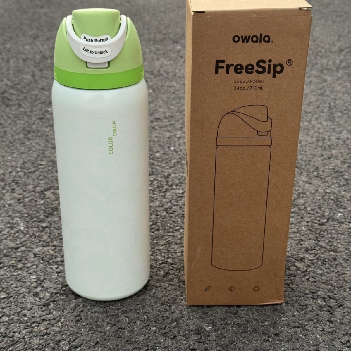 👻 2026 Halloween Owala FreeSip 32oz Ghost Glow-in-the-Dark Water Bottle 👻 👻 2026 Halloween Owala FreeSip 32oz Ghost Glow-in-the-Dark Water Bottle 👻