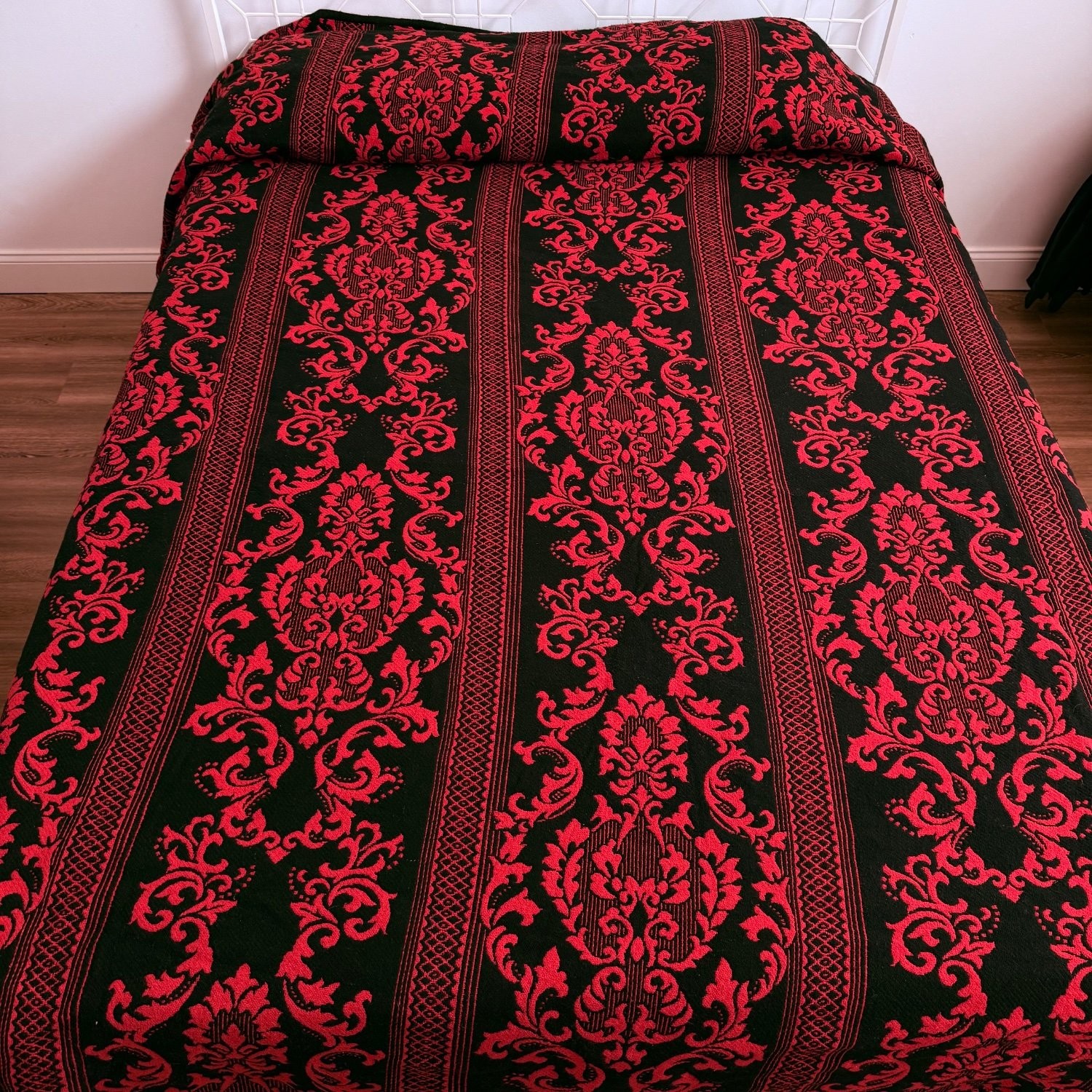 Vintage Red Black Damask Woven Bedspread Knotted Fringe Gothic Victorian 100x82