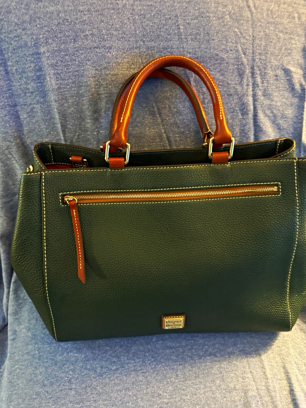 Dooney & Bourke Women’s Green Pebbled Satchel Zip Brown Handles Red Lining