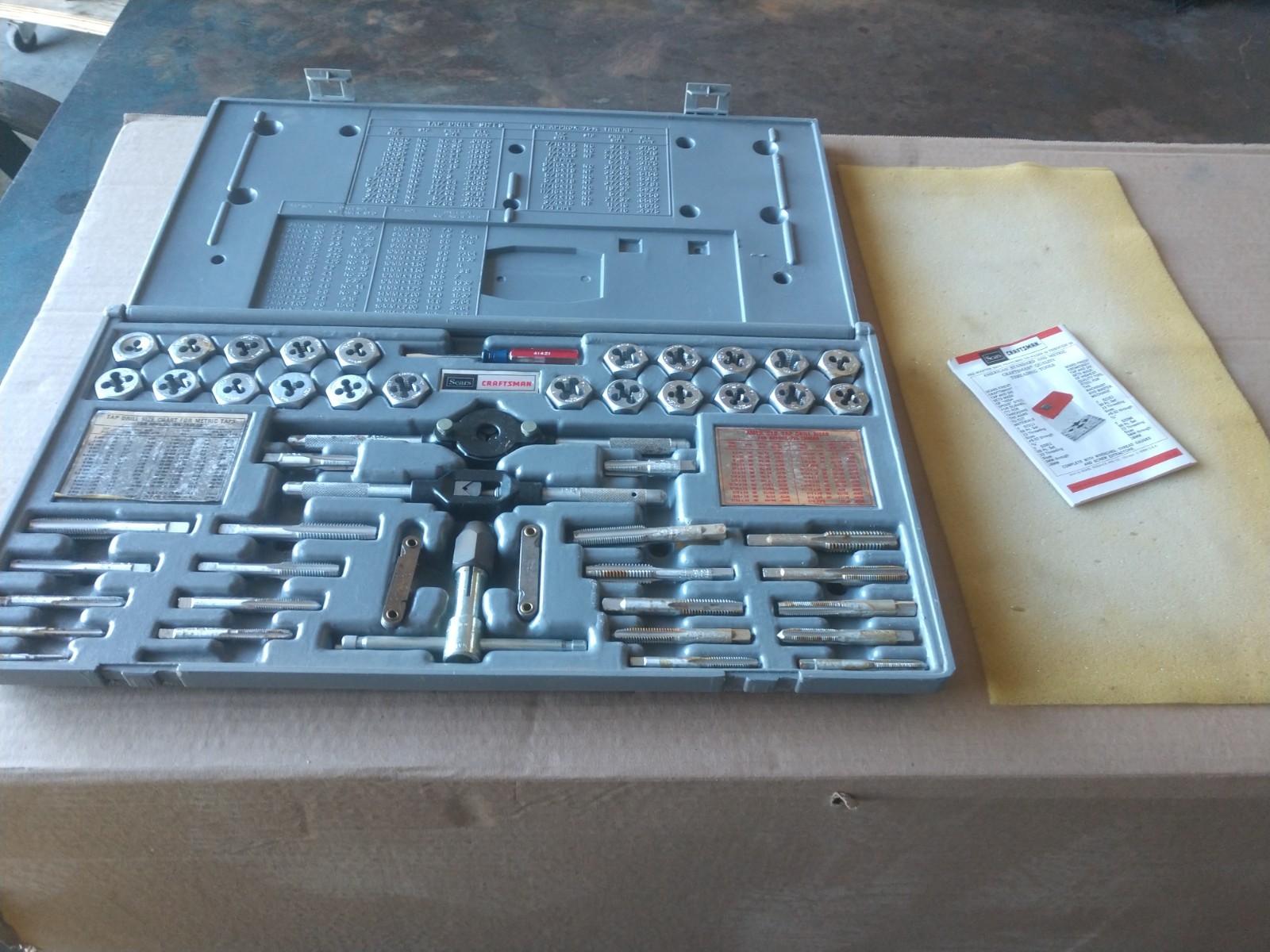 Vintage Craftsman Tap & Hex Die Set 51 Pc. No. 9 5210 Metric & SAE Vintage Craftsman Tap & Hex Die Set 51 Pc. No. 9 5210 Metric & SAE