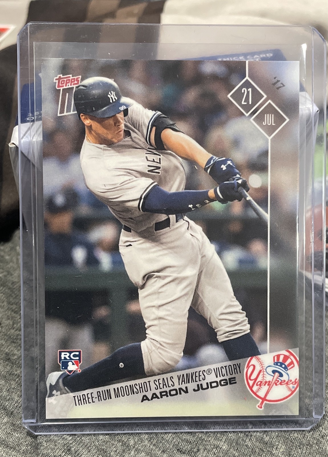 2017 Topps Now - Aaron Judge #379 /4215 (RC) 2017 Topps Now - Aaron Judge #379 /4215 (RC)