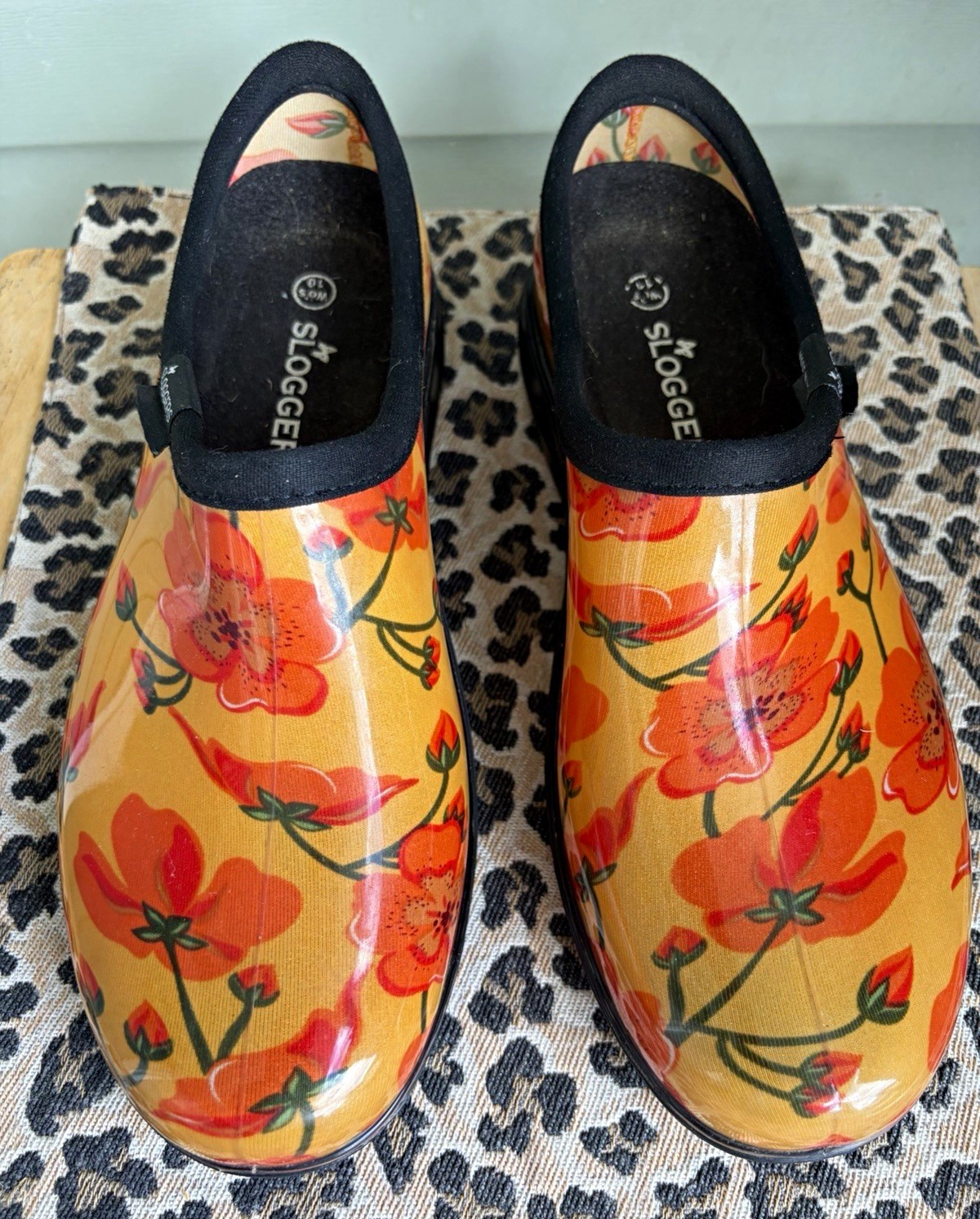 Sloggers Women’s US 10 Floral Slip-On Garden Shoes Orange Yellow Black Sloggers Women’s US 10 Floral Slip-On Garden Shoes Orange Yellow Black