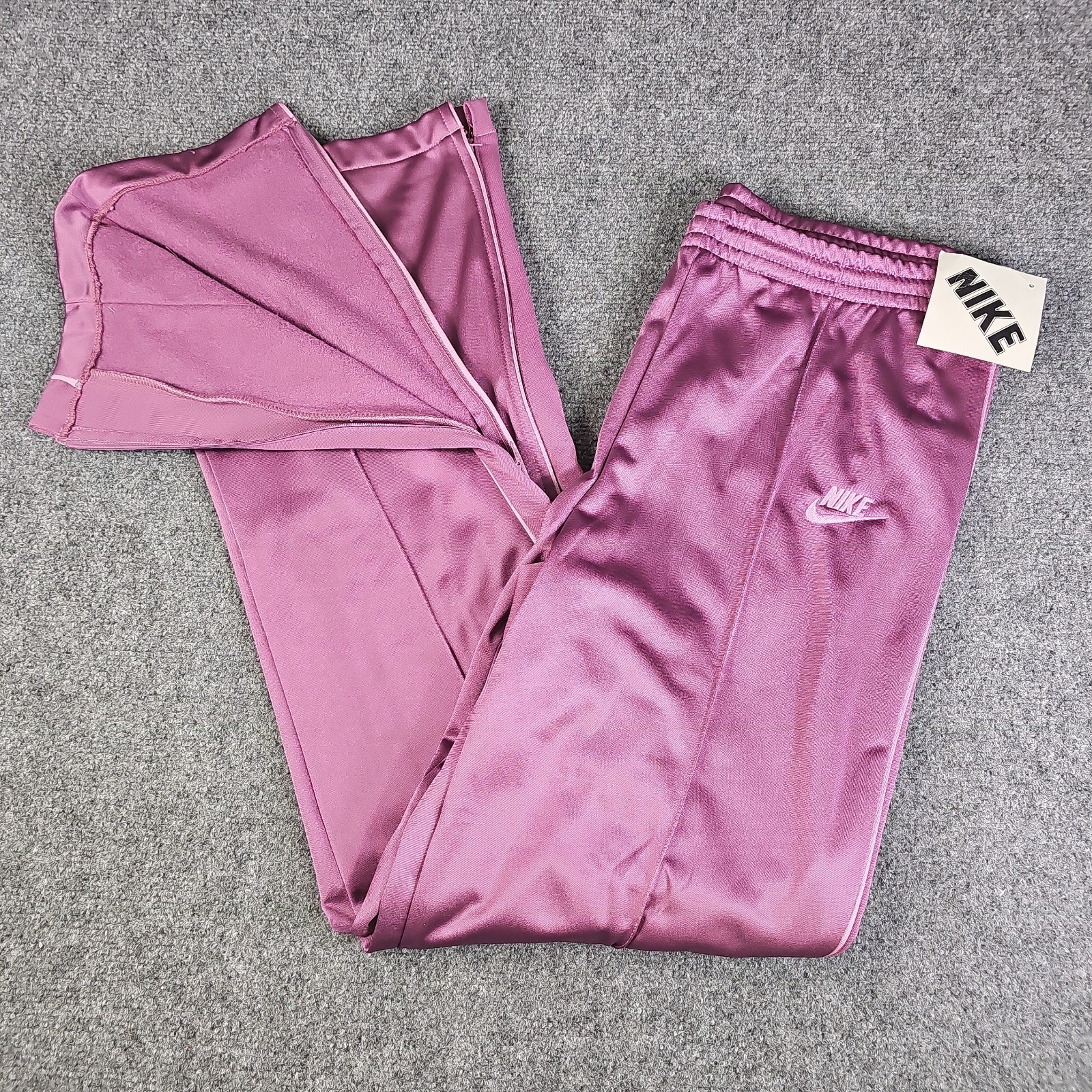 New Nike Vtg 80s Women\'s Pink Twill Track Pants Blue Tag Large Purple USA Made New Nike Vtg 80s Women\'s Pink Twill Track Pants Blue Tag Large Purple USA Made