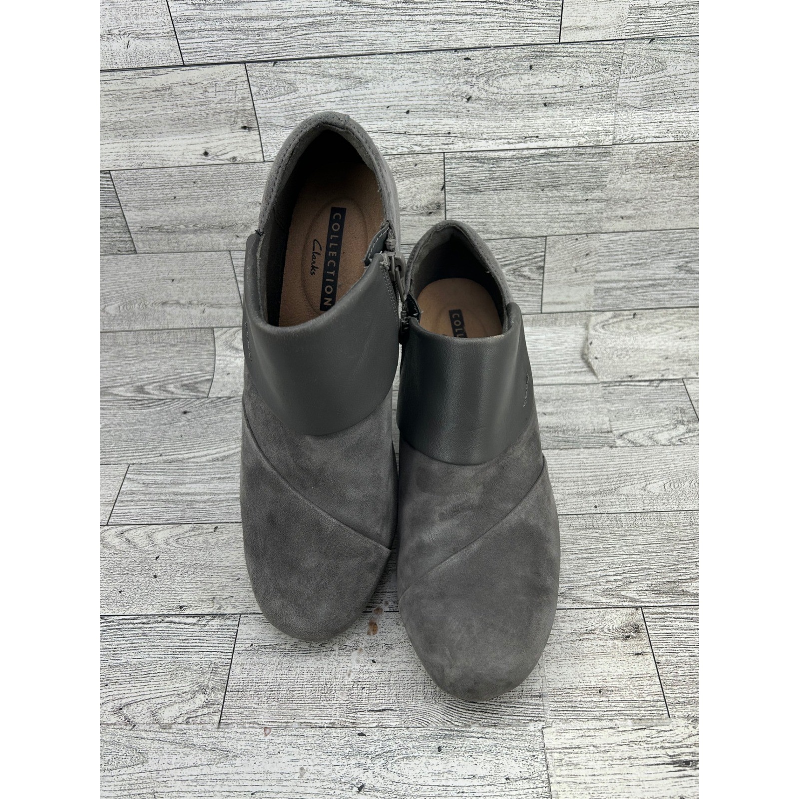 Clarks Collection Gray Suede Leather Wedge Shooties Side Zip 6.5M 261304404040