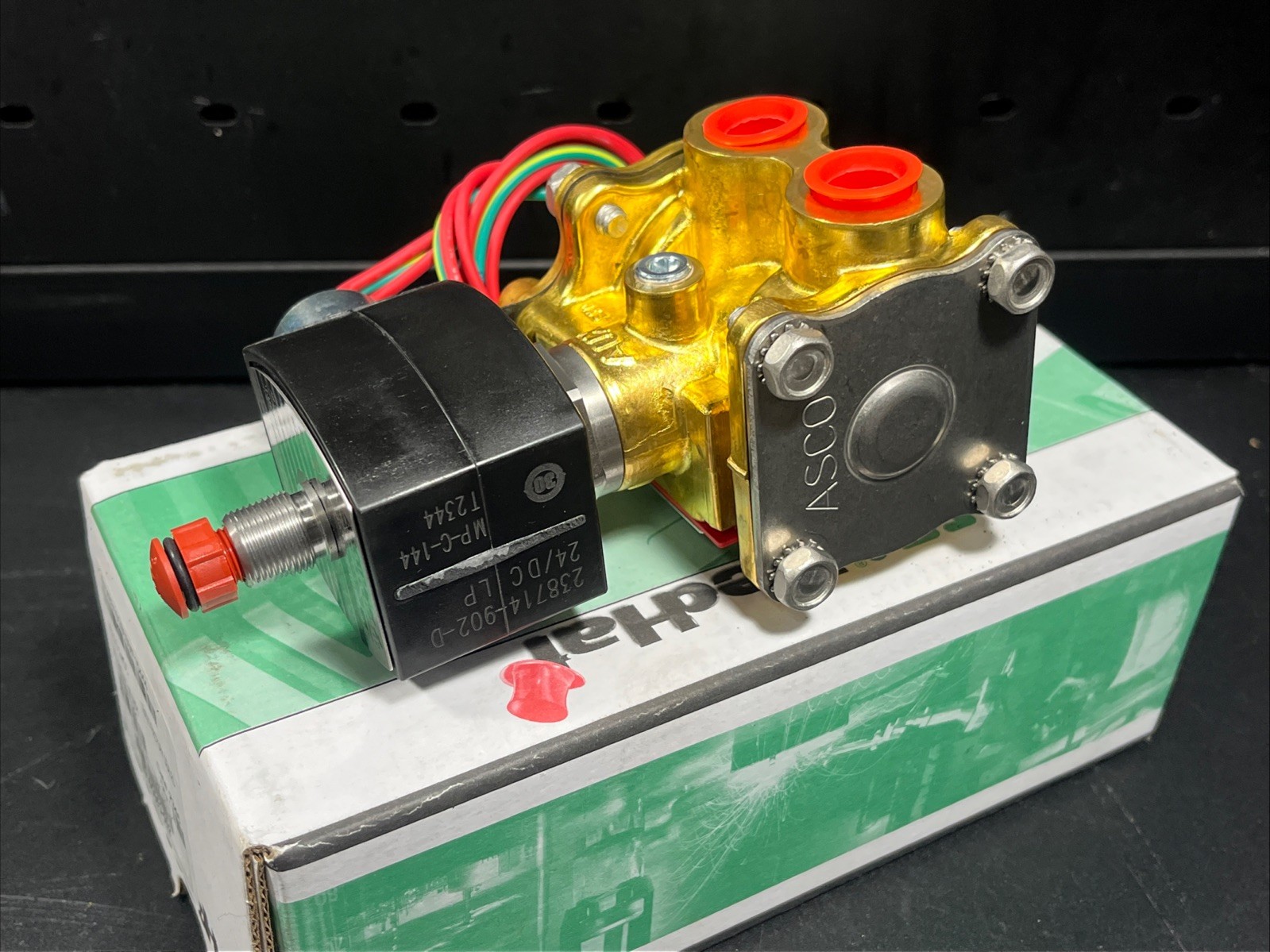 ASCO REDHAT 3 WAY  VALVE solenoid EFX8316G303MF15444 24 VDC MX171 1/2 NC