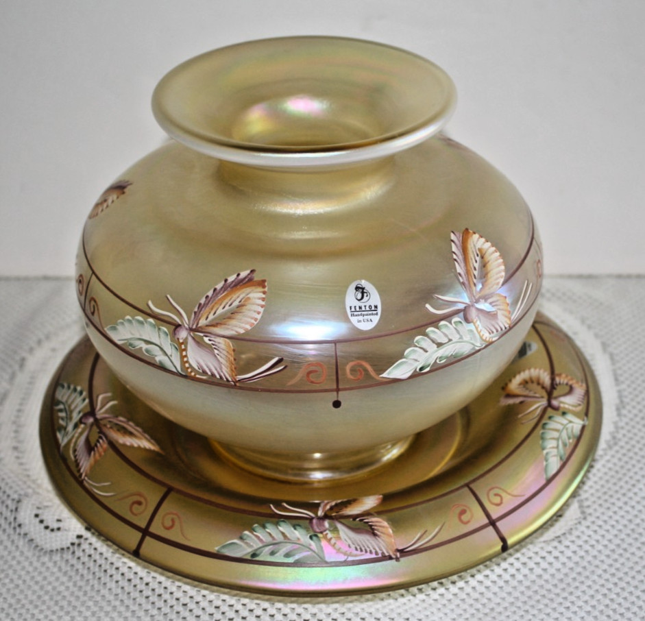 New Fenton MILLENNIUM Butterfly VASE AND Butterfly Rolled RIM Set. LTD. Signed New Fenton MILLENNIUM Butterfly VASE AND Butterfly Rolled RIM Set. LTD. Signed
