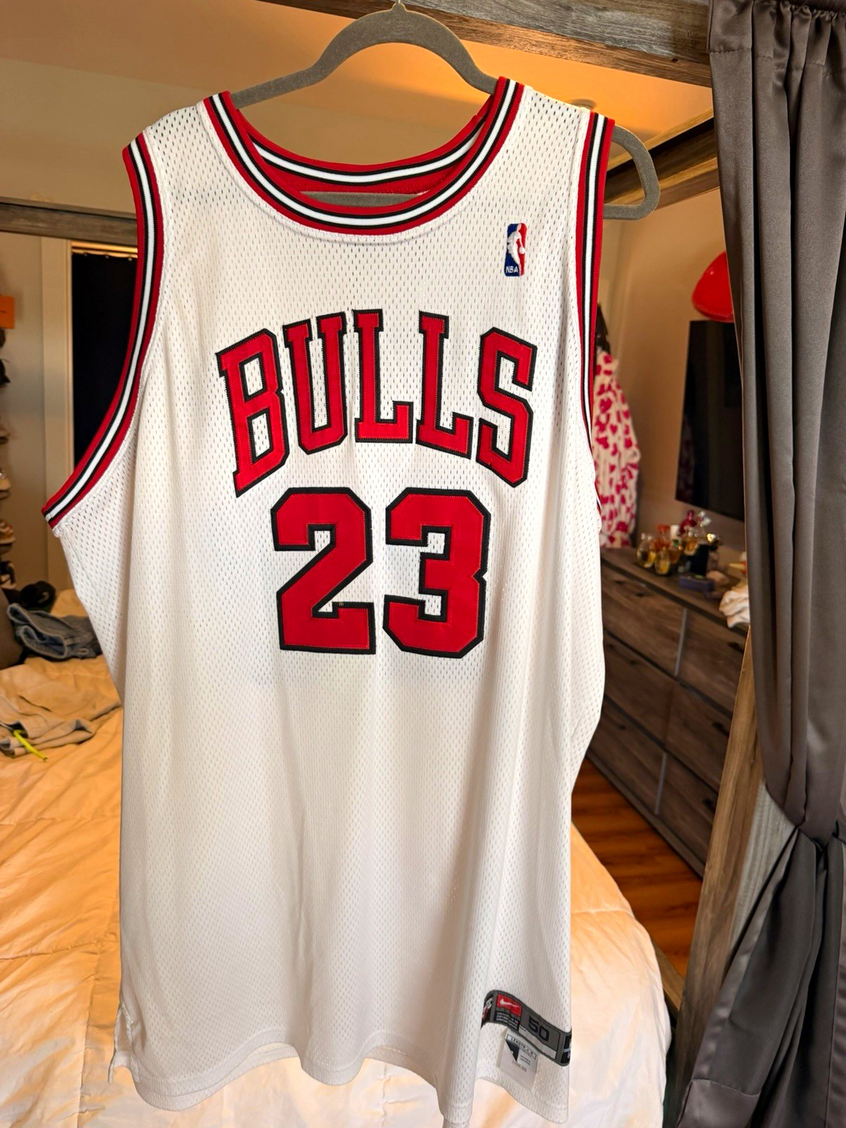 Nike Chicago Bulls Michael Jordan #23 White Basketball Jersey Size 50