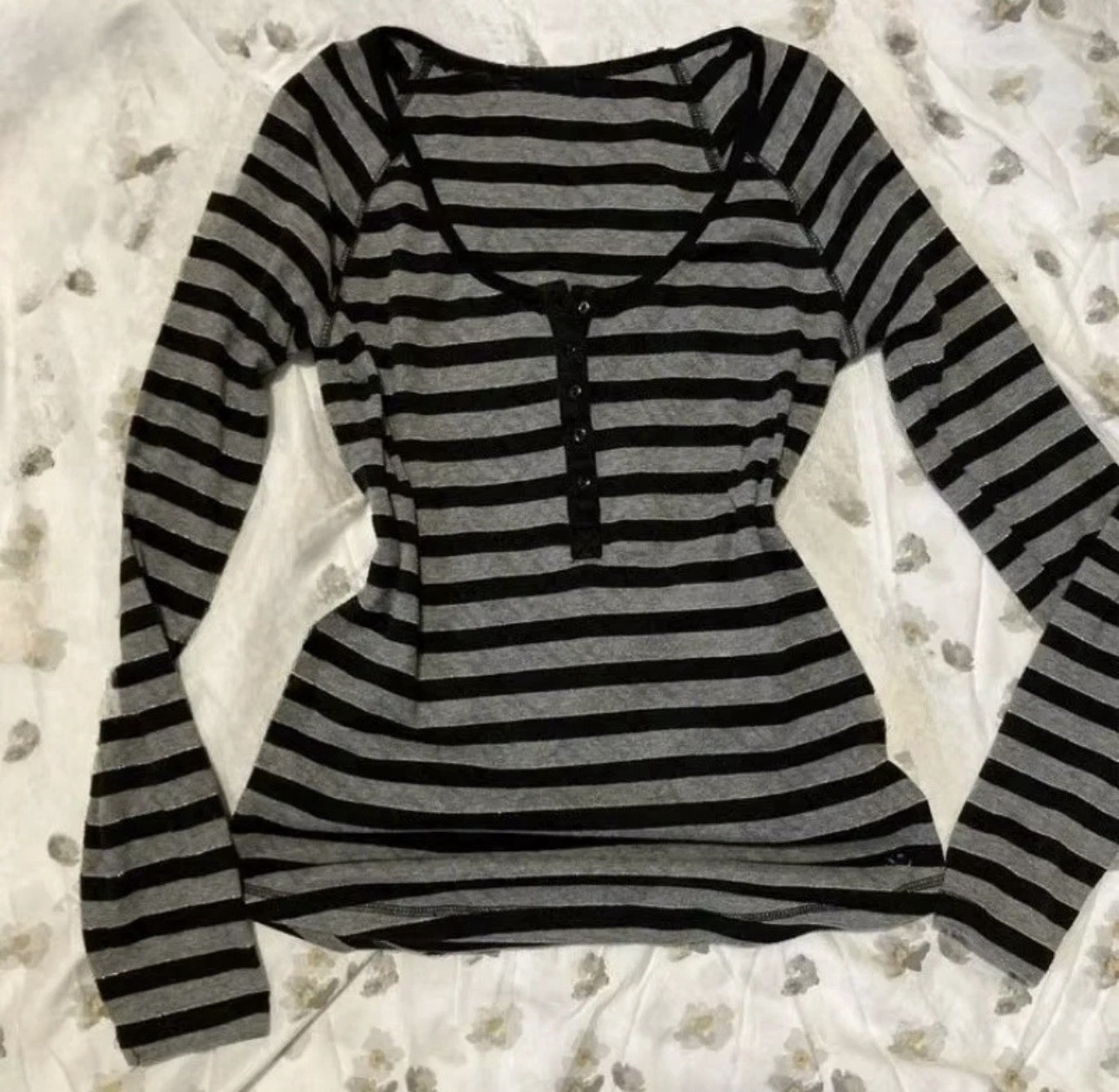 Gothic Y2K Grunge Edgy Lace Punk Emo Graphic Tops Size S