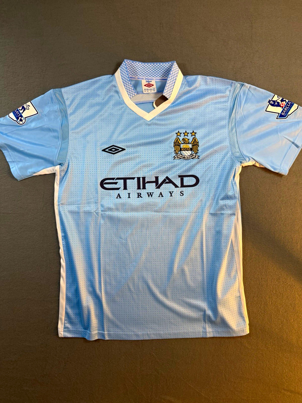 Umbro Manchester City Kun Aguero 16 Etihad Airways Blue Soccer Jersey Men xL Umbro Manchester City Kun Aguero 16 Etihad Airways Blue Soccer Jersey Men xL