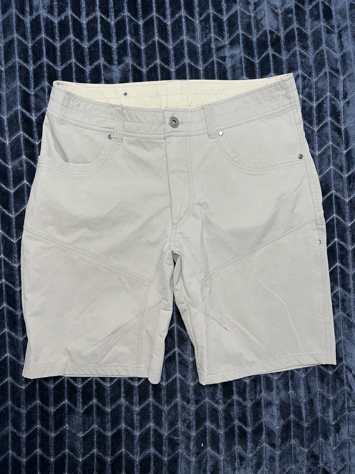 Kuhl Mens Short Gray Silencr Kargo Outdoor Hiking Travel Casual Pockets Sz 35