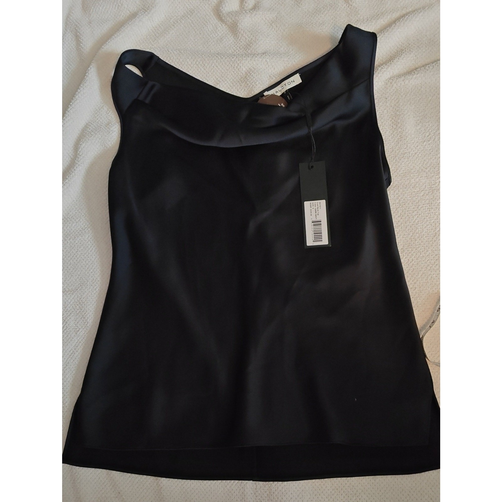 Halston Women\'s Black Cowl Neck Tank Top Size 6 NWT Vintage